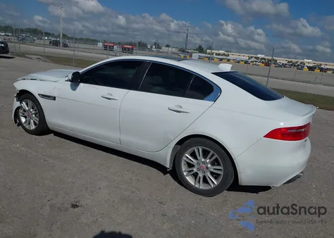 2017 Jaguar Xe Premium из США, поврежденный, VIN SAJAD4BG2HA965959